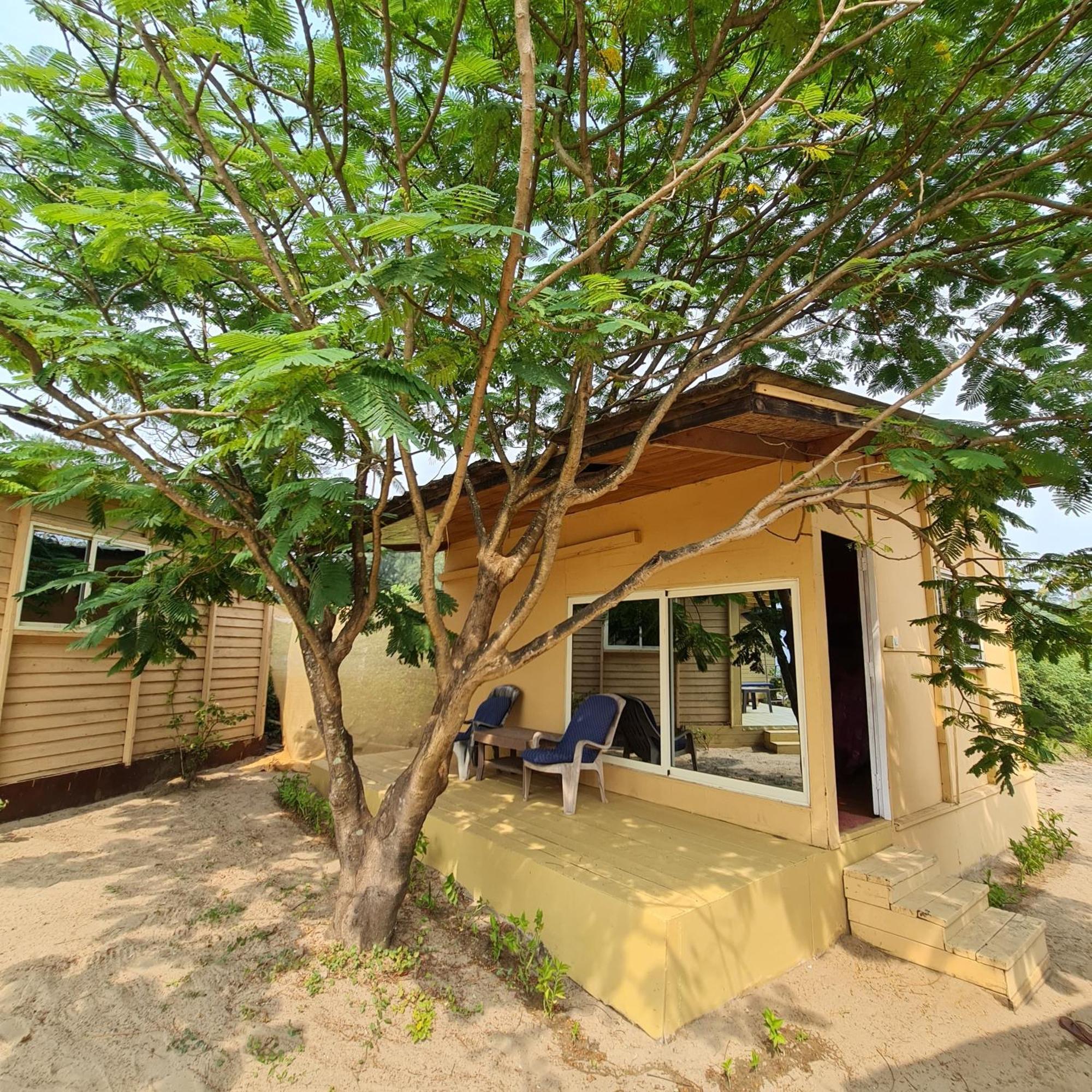 Love Temple Beach Resort Arambol Exterior photo